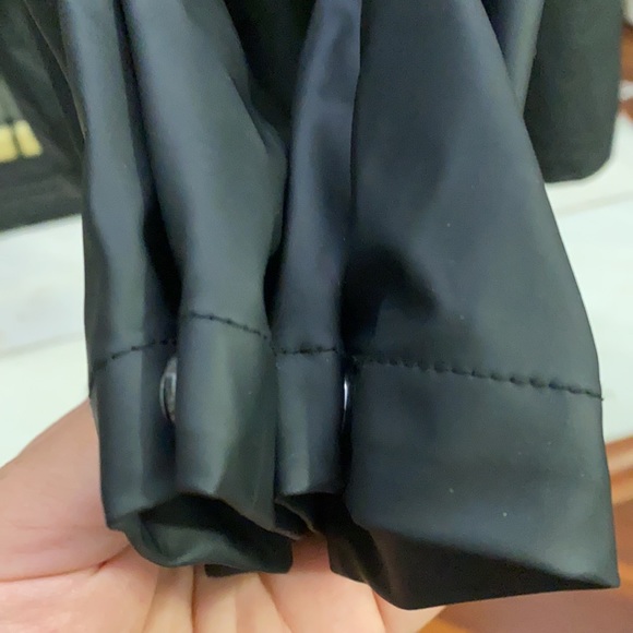 Women Rains Coat - Picture 10 of 10